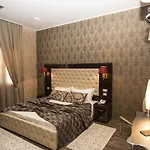 Boutique Restaurant Gloria Hotell 4*
