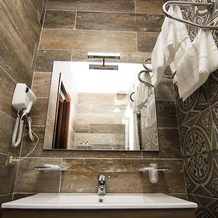 Boutique Restaurant Gloria Tirana