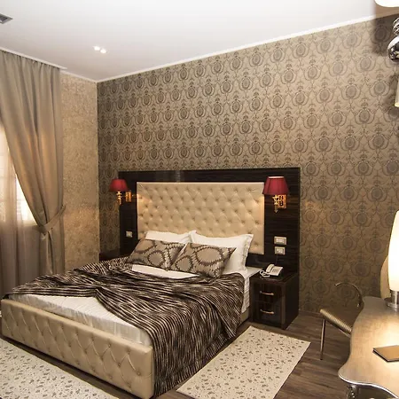 Boutique Restaurant Gloria Hotel 4*