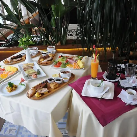 Boutique Restaurant Gloria ホテル 4*
